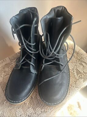 Oliberte Men's Black Lace-Up Leather Boots size 7